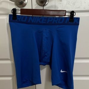 NWOT Size L Nike Pro Men’s Compression Shorts Blue